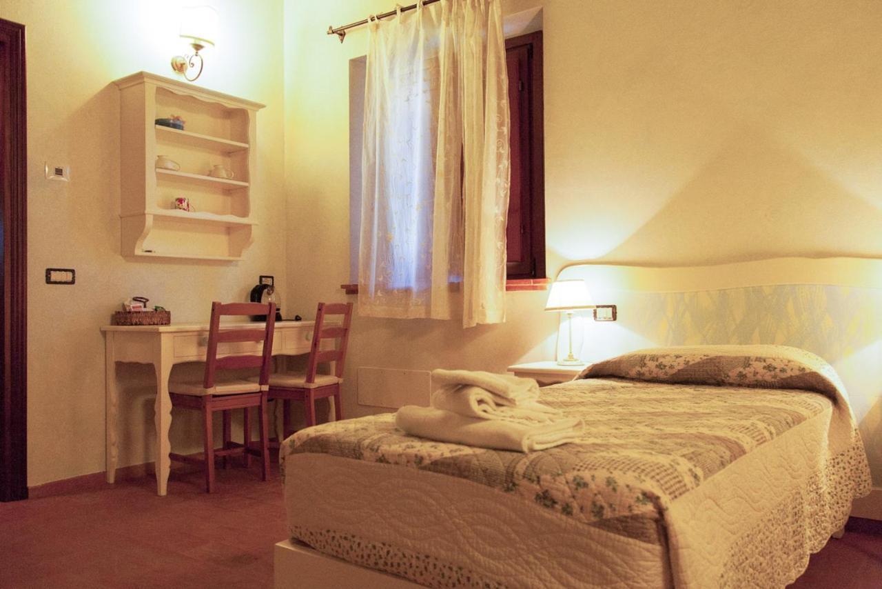 I Quattro Elementi Bed and Breakfast Volterra Exteriör bild